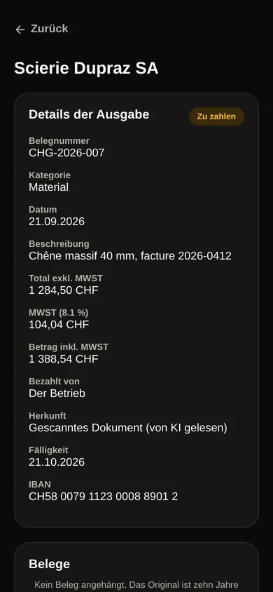 Die abgelegte Ausgabe: Kategorie, Beträge, gescannte Herkunft, Fälligkeit und zugeordnete Baustelle.
